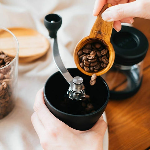 Hario Ceramic Coffee Mill Skerton N – Manual Coffee Grinder